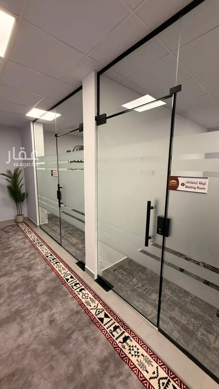 مكتب تجاري للإيجار في شارع الامير محمد ابن سعد ابن عبدالعزيز, حي العقيق, مدينة الرياض, منطقة الرياض صورة 4