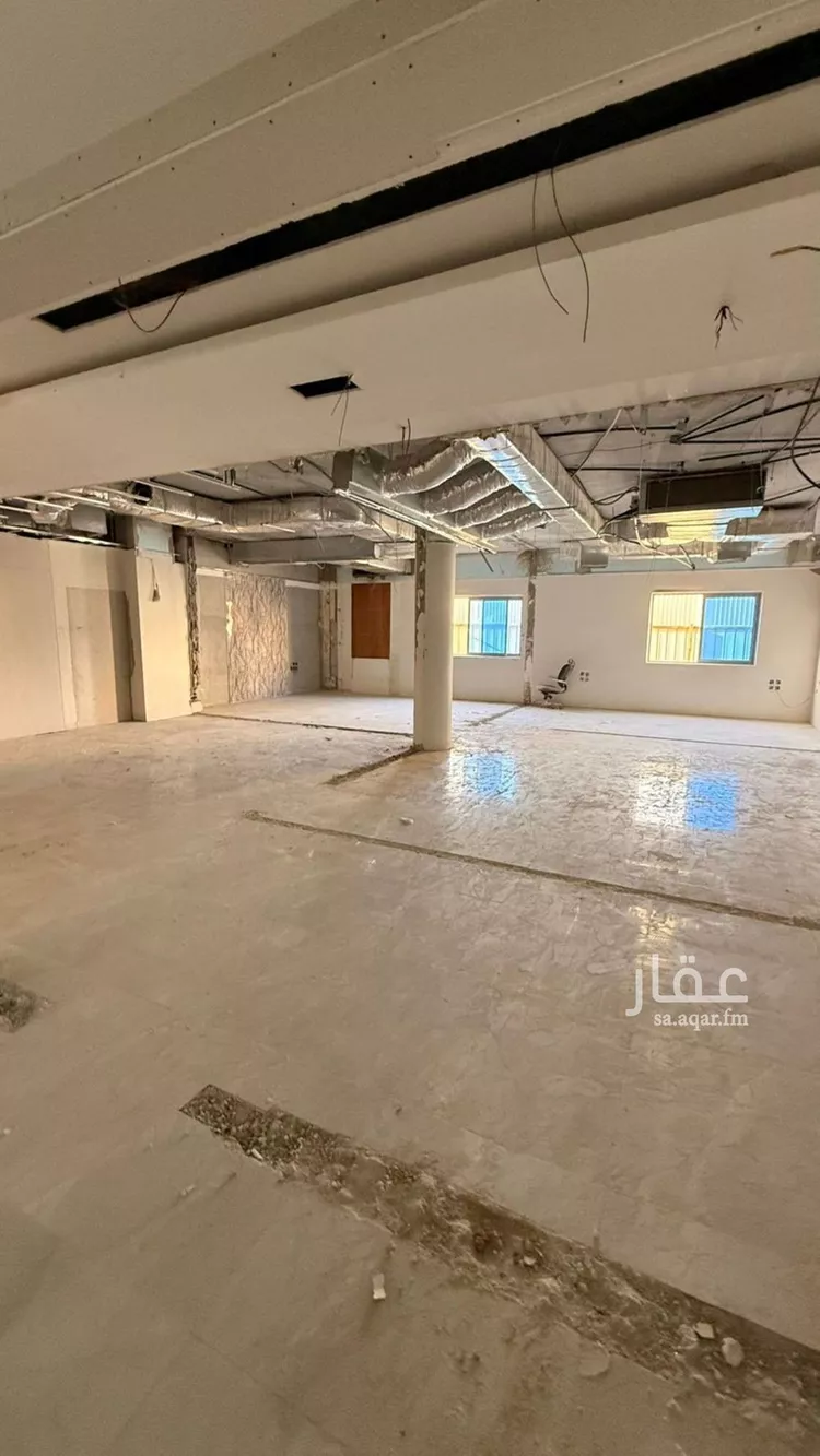 مكتب تجاري للإيجار في شارع أسعد بن زرارة, حي الروضة, مدينة الرياض, منطقة الرياض صورة 3