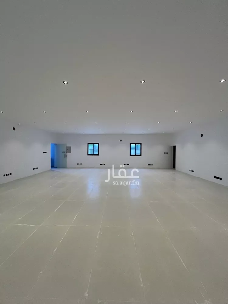 مكتب تجاري للإيجار في شارع أسعد بن زرارة, حي الروضة, مدينة الرياض, منطقة الرياض صورة 5
