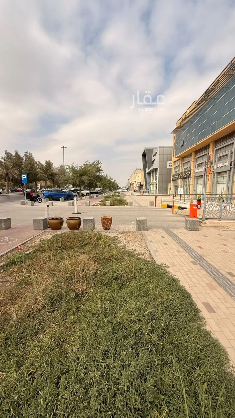 مكتب تجاري للإيجار في شارع الامير محمد ابن سعد ابن عبدالعزيز, حي العقيق, مدينة الرياض, منطقة الرياض صورة 2