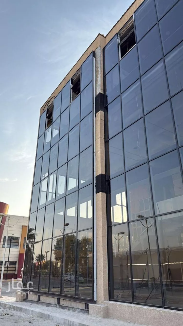 مكتب تجاري للإيجار في شارع أسعد بن زرارة, حي الروضة, مدينة الرياض, منطقة الرياض صورة 3