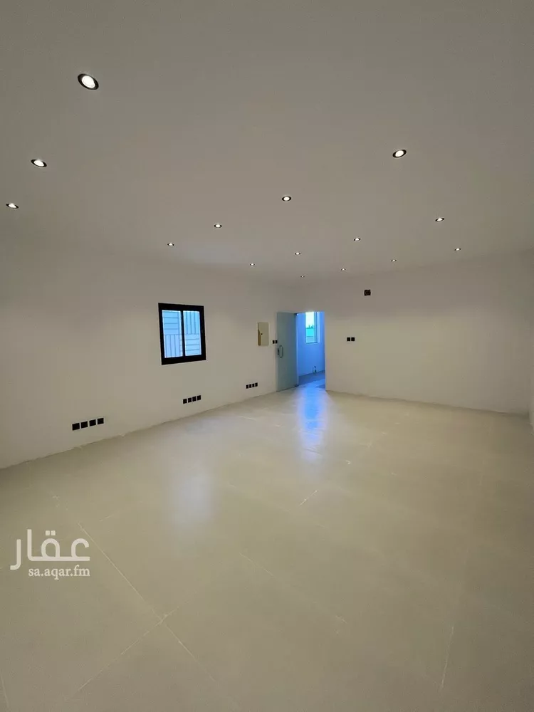 مكتب تجاري للإيجار في شارع أسعد بن زرارة, حي الروضة, مدينة الرياض, منطقة الرياض صورة 5