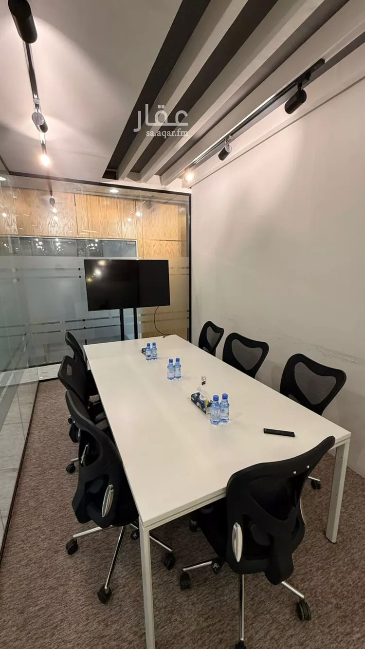 مكتب تجاري للإيجار في شارع انس بن مالك, حي الياسمين, مدينة الرياض, منطقة الرياض صورة 3