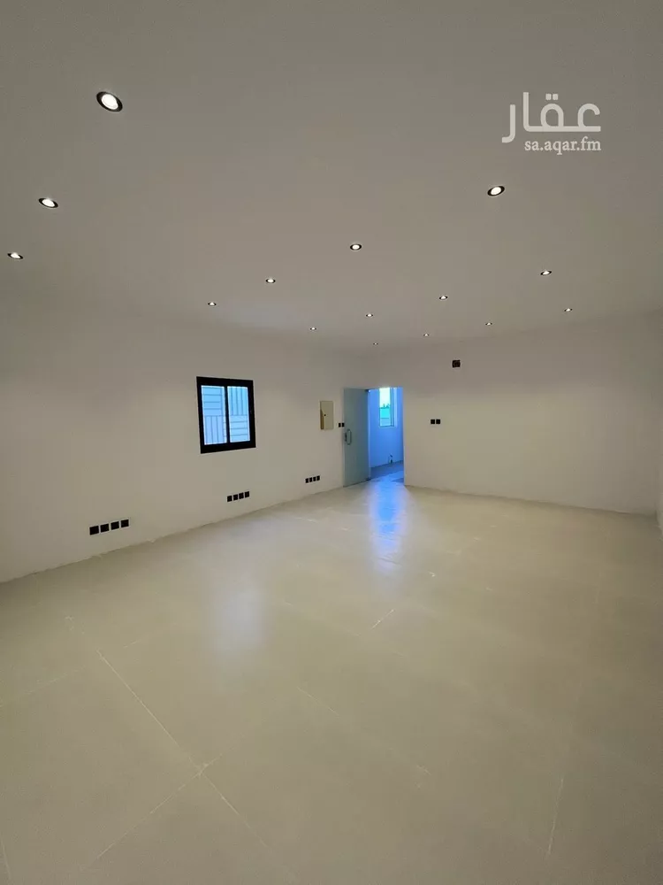 مكتب تجاري للإيجار في شارع أسعد بن زرارة, حي الروضة, مدينة الرياض, منطقة الرياض صورة 2