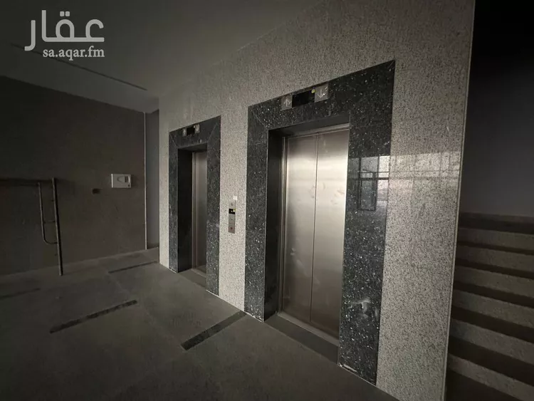 مكتب تجاري للإيجار في شارع الدائري الشرقي الفرعي, حي الصفاء, مدينة الرياض, منطقة الرياض صورة 3