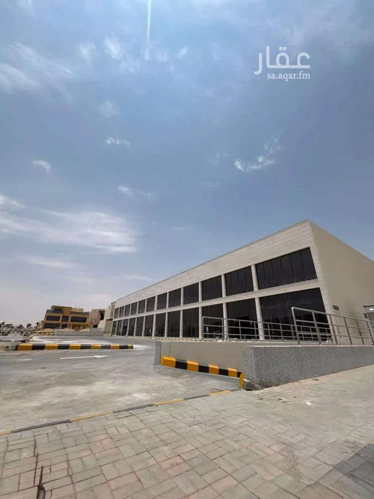 مكتب تجاري للإيجار في شارع عثمان بن عفان, حي النرجس, مدينة الرياض, منطقة الرياض 1 صورة