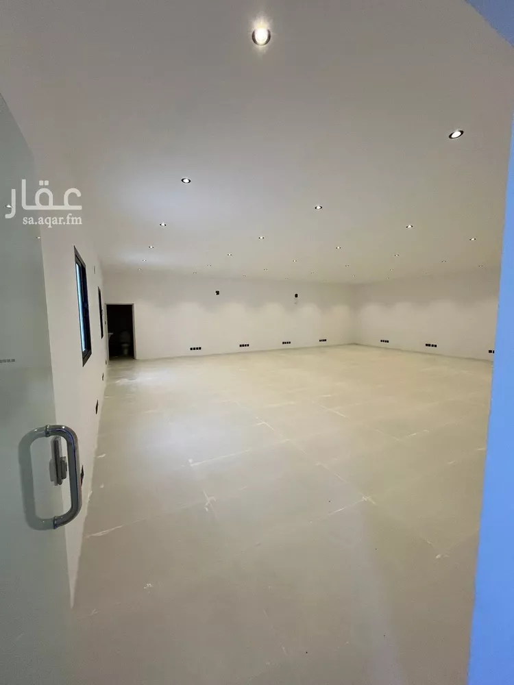 مكتب تجاري للإيجار في شارع أسعد بن زرارة, حي الروضة, مدينة الرياض, منطقة الرياض صورة 4