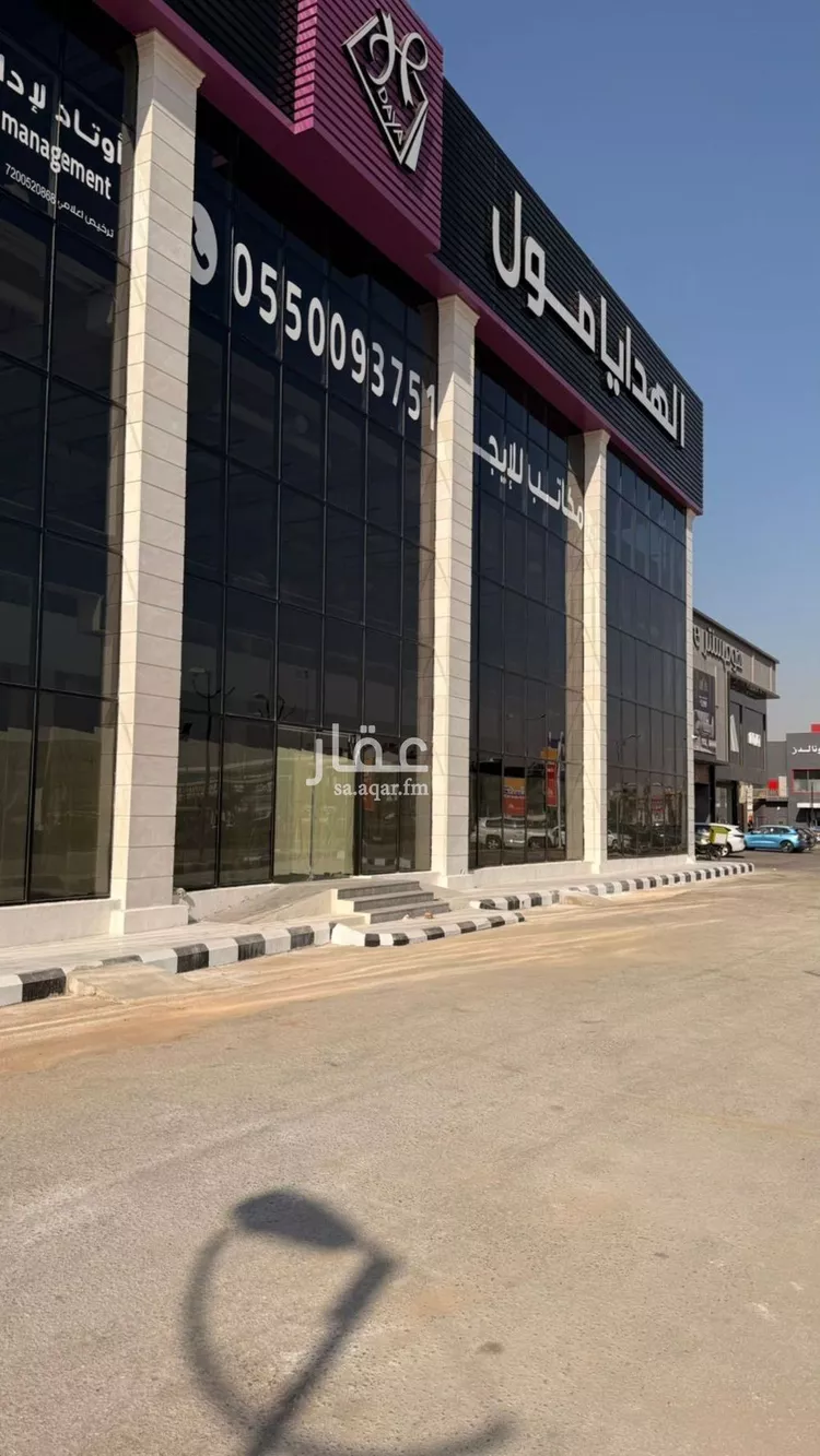 مكتب تجاري للإيجار في شارع أسعد بن زرارة, حي الروضة, مدينة الرياض, منطقة الرياض صورة 5