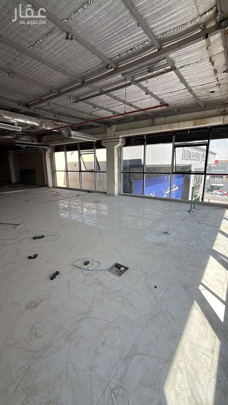 مكتب تجاري للإيجار في شارع شهاب الدين العمادي, حي الروضة, مدينة الرياض, منطقة الرياض صورة 3