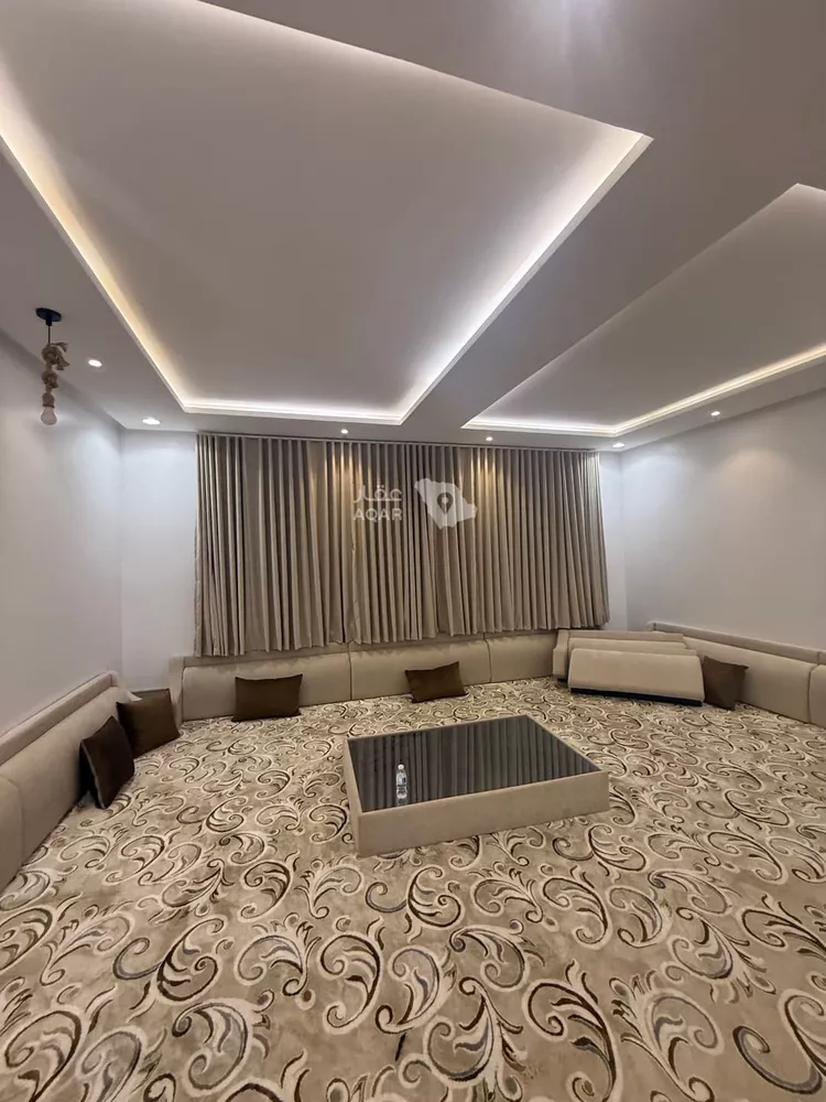 Floor for Rent in Riyadh Tuwaiq 4