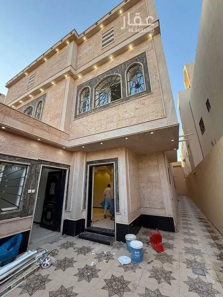 فيلا للإيجار في شارع أحمد مفتي المكي الحنفي, حي طويق, مدينة الرياض, منطقة الرياض