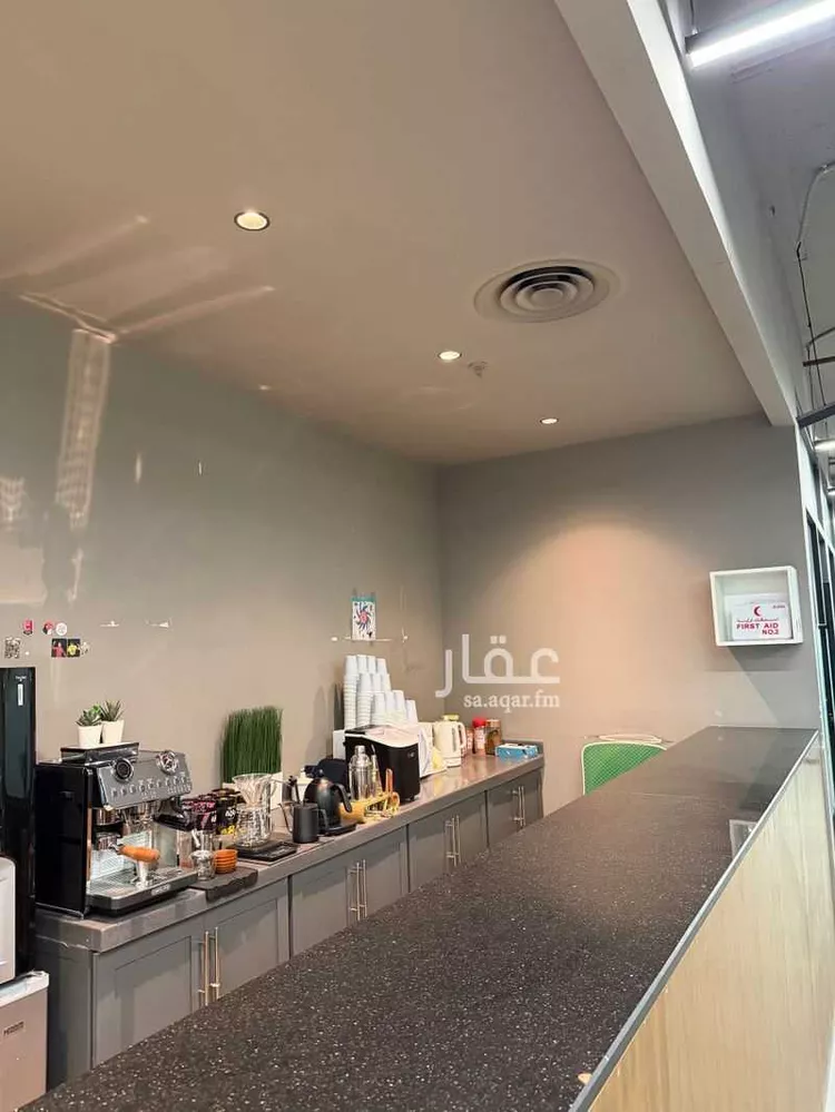مكتب تجاري للإيجار في طريق أنس ابن مالك ، حي الصحافة ، الرياض ، منطقة الرياض صورة 2