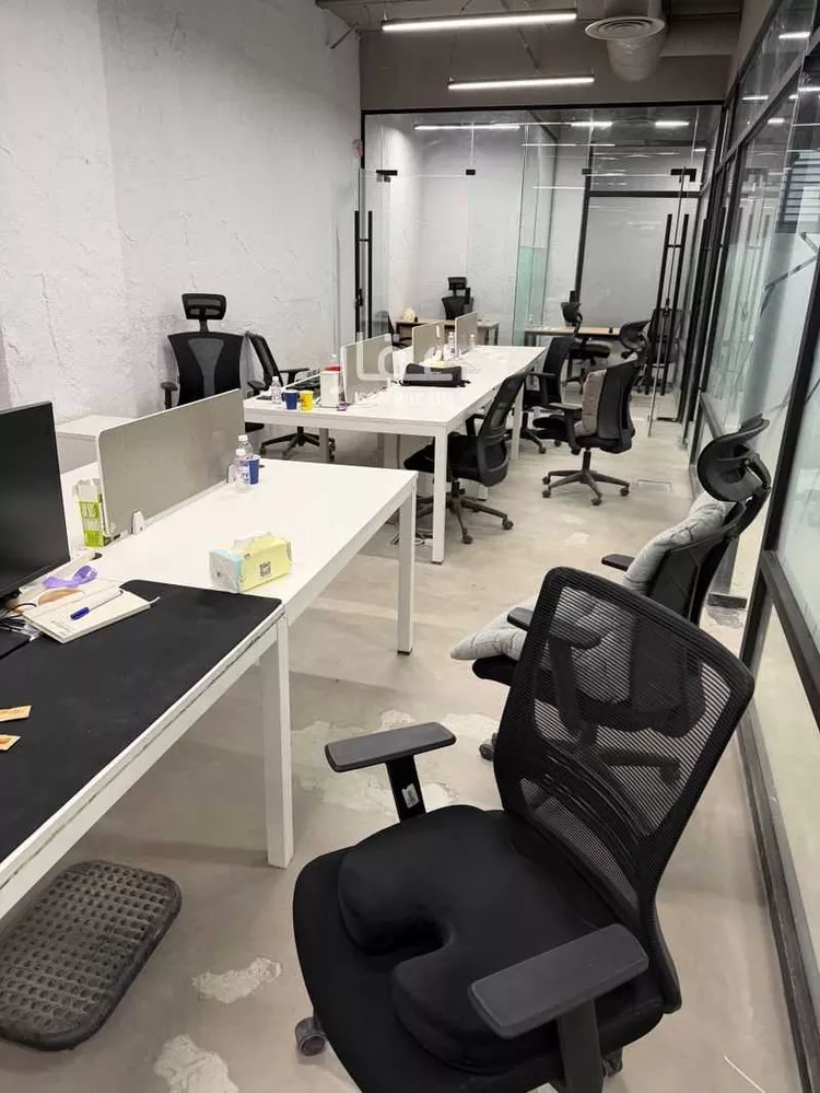 مكتب تجاري للإيجار في طريق أنس ابن مالك ، حي الصحافة ، الرياض ، منطقة الرياض صورة 3