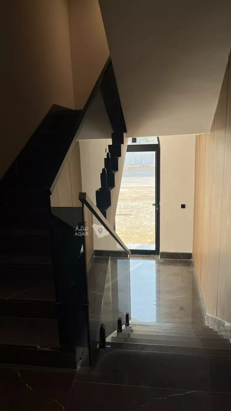 Floor for Rent in Riyadh As Safaa 9