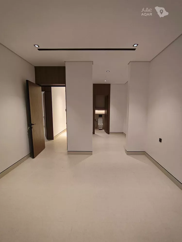 Floor for Rent in Riyadh As Safaa 18