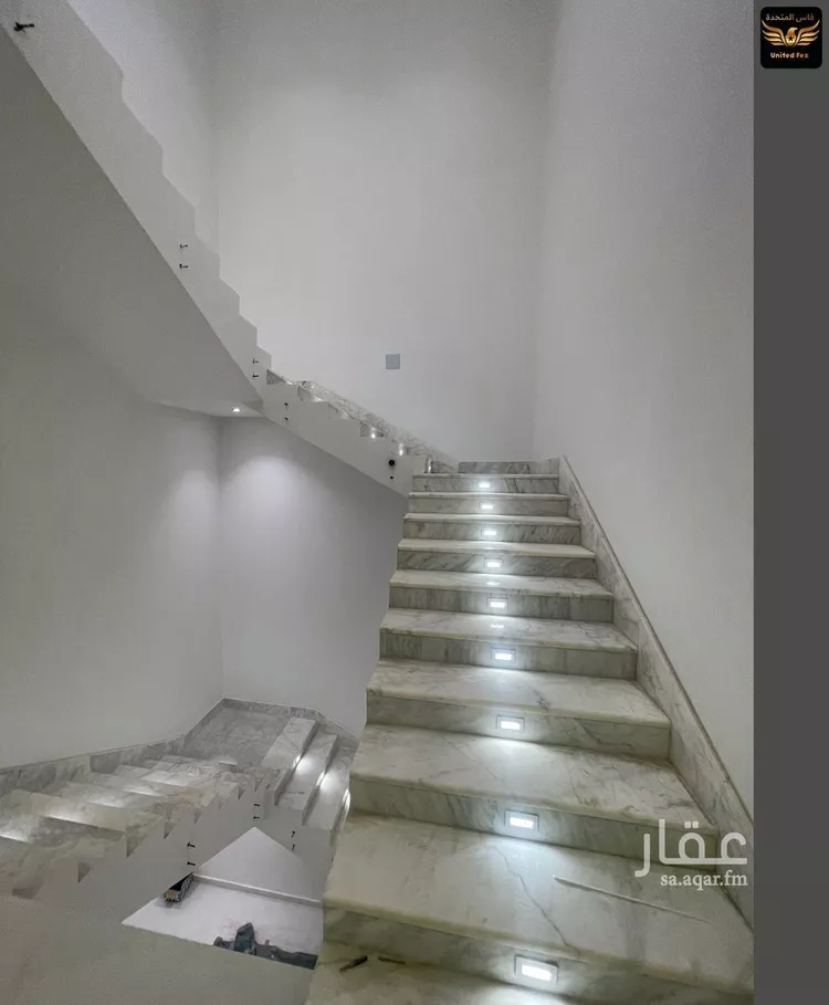 فيلا للبيع في شارع أحمد بن الحسن الأنصاري, حي المهدية, مدينة الرياض, منطقة الرياض صورة 4