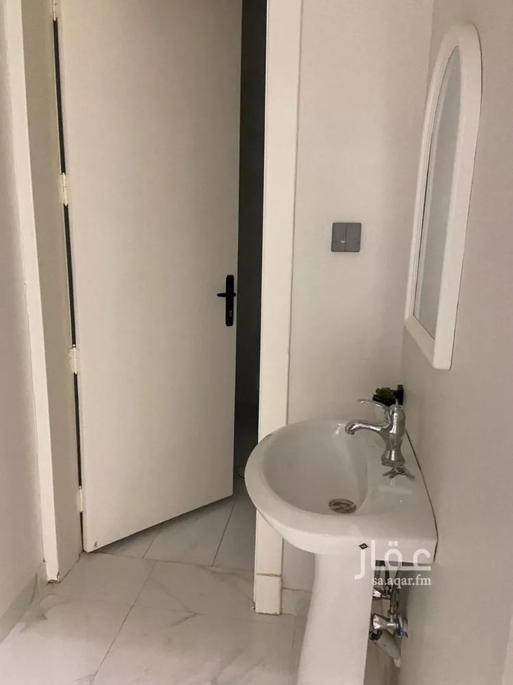 شقة للإيجار في شارع عبدالرحمن بن حسن الفتني, حي القادسية, مدينة الرياض, منطقة الرياض