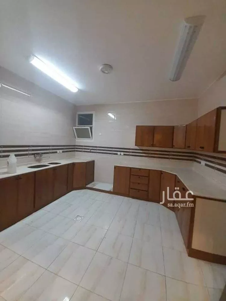 شقة للإيجار في شارع غنيمة ، حي المحالة ، لعصان ، منطقة عسير صورة 4