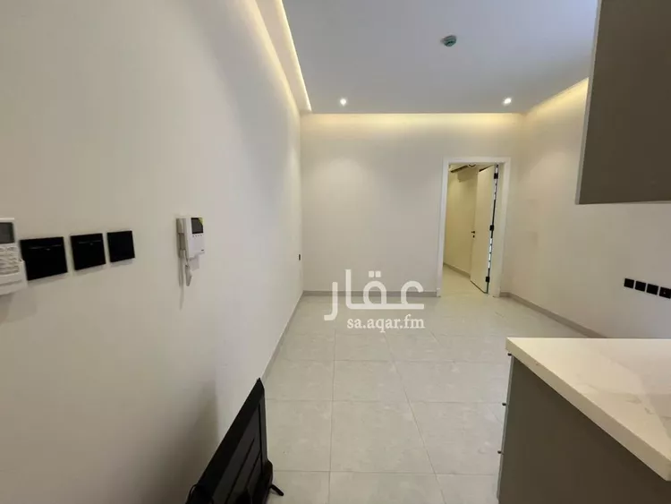 شقة للإيجار في شارع الامام عبدالله بن ثنيان ال سعود, حي الضباط, مدينة الرياض, منطقة الرياض 19