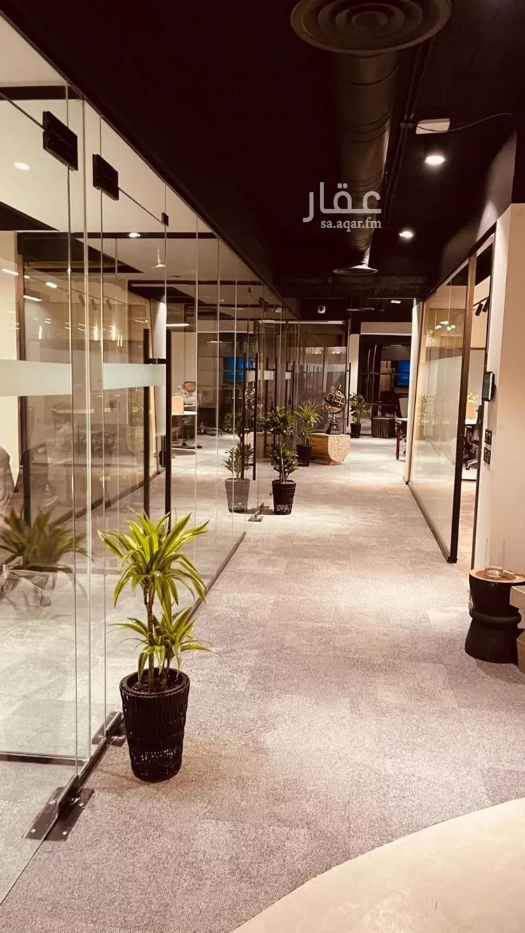 مكتب تجاري للإيجار في شارع الامير محمد ابن عبدالعزيز, حي العليا, مدينة الرياض, منطقة الرياض