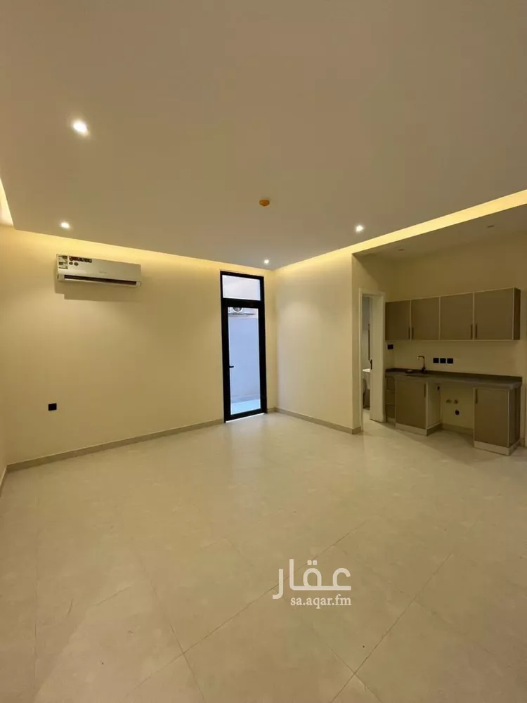 شقة للإيجار في شارع الامام عبدالله بن ثنيان ال سعود, حي الضباط, مدينة الرياض, منطقة الرياض 12