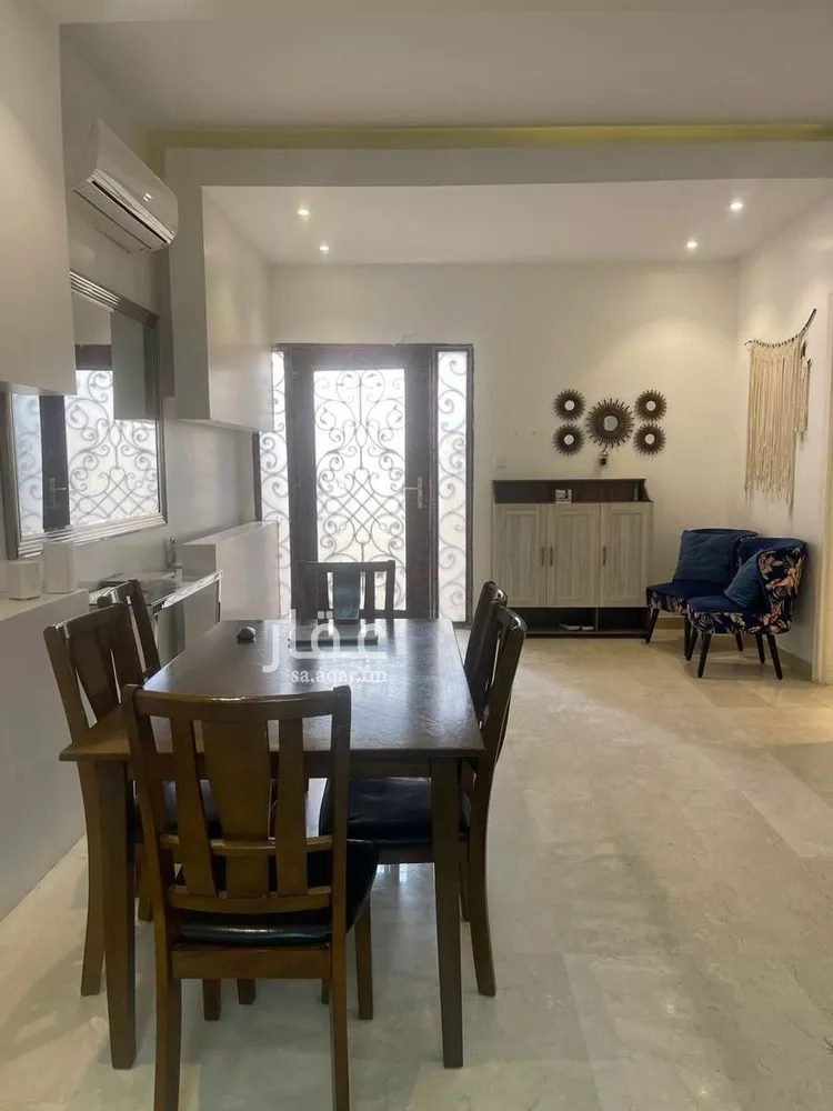 فيلا للإيجار في شارع تميم بن مر, حي المرسلات, مدينة الرياض, منطقة الرياض 1 صورة