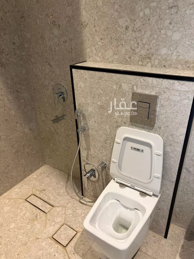 شقة للإيجار في شارع أبي عبدالله الجيلاني, حي العارض, مدينة الرياض, منطقة الرياض 15