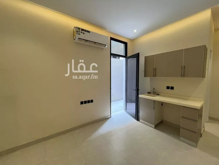 شقة للإيجار في شارع الامام عبدالله بن ثنيان ال سعود, حي الضباط, مدينة الرياض, منطقة الرياض 22