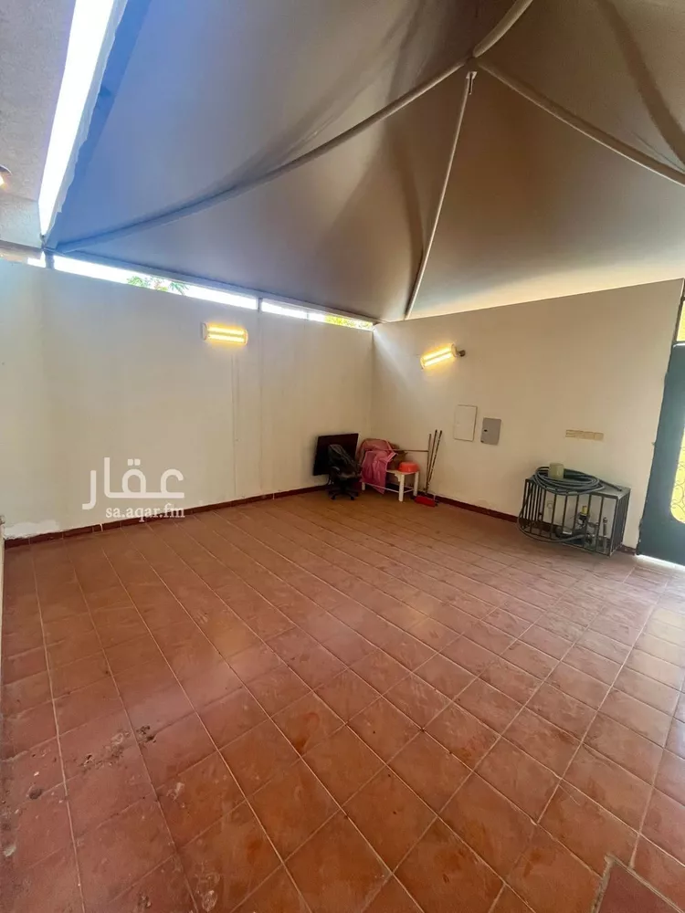 فيلا للإيجار في شارع الورد, حي الملك عبدالله, مدينة الرياض, منطقة الرياض 16