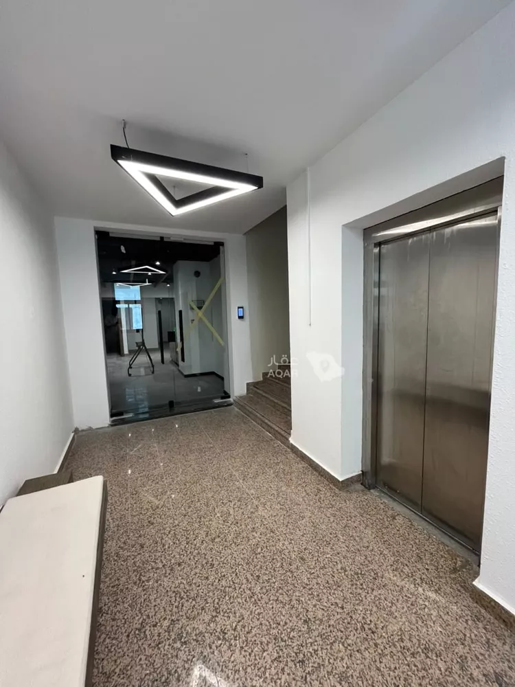 Commercial Office for Rent in Riyadh Al Olaya 10