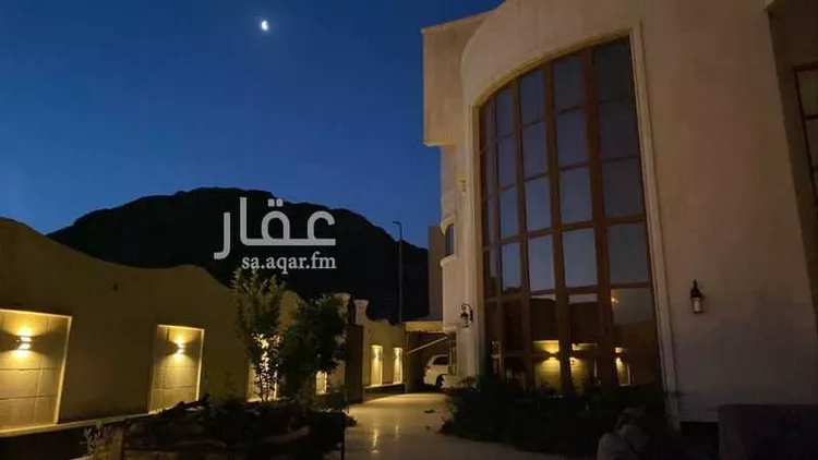فيلا للبيع في شارع قرن البير ، حي المنتزه الشرقي ، حائل ، منطقة حائل