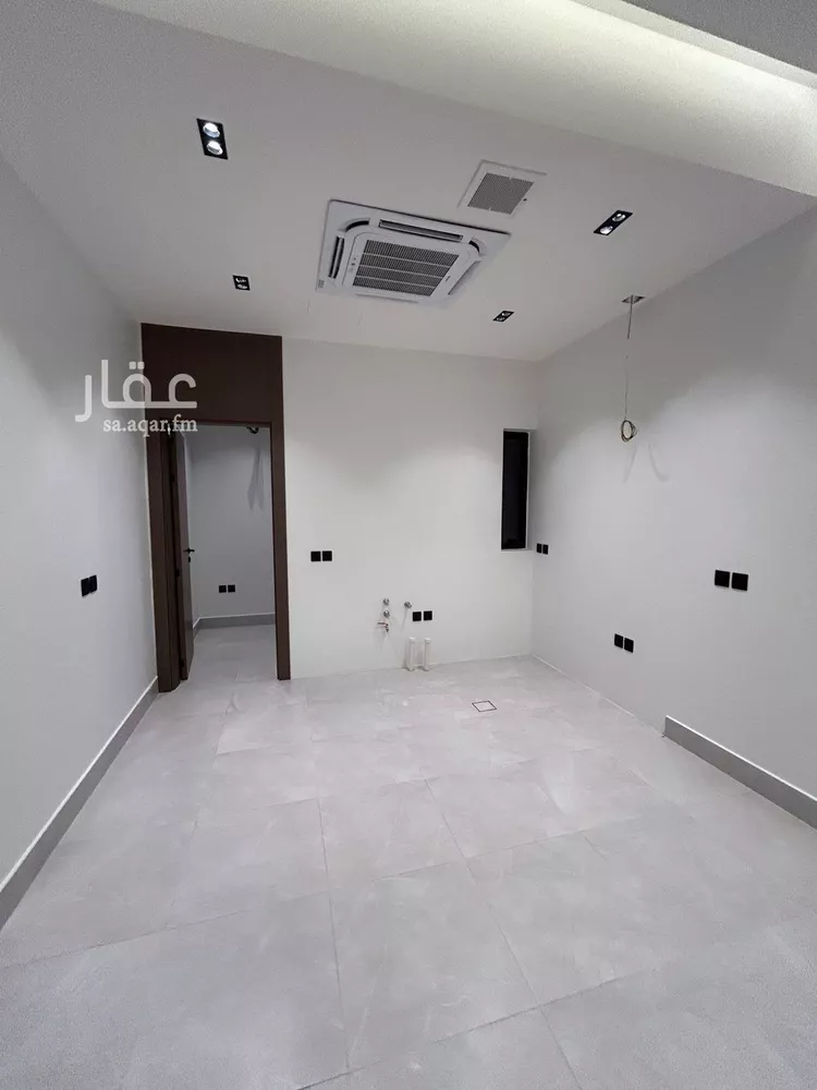 دور للبيع في شارع المساور, حي الوادي, مدينة الرياض, منطقة الرياض 7
