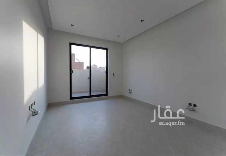 دور للبيع في شارع المرصاد, حي الوادي, مدينة الرياض, منطقة الرياض صورة 4