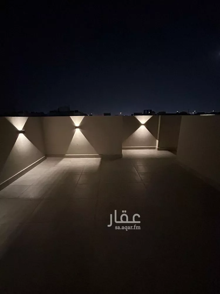 دور للبيع في شارع المساور, حي الوادي, مدينة الرياض, منطقة الرياض صورة 3