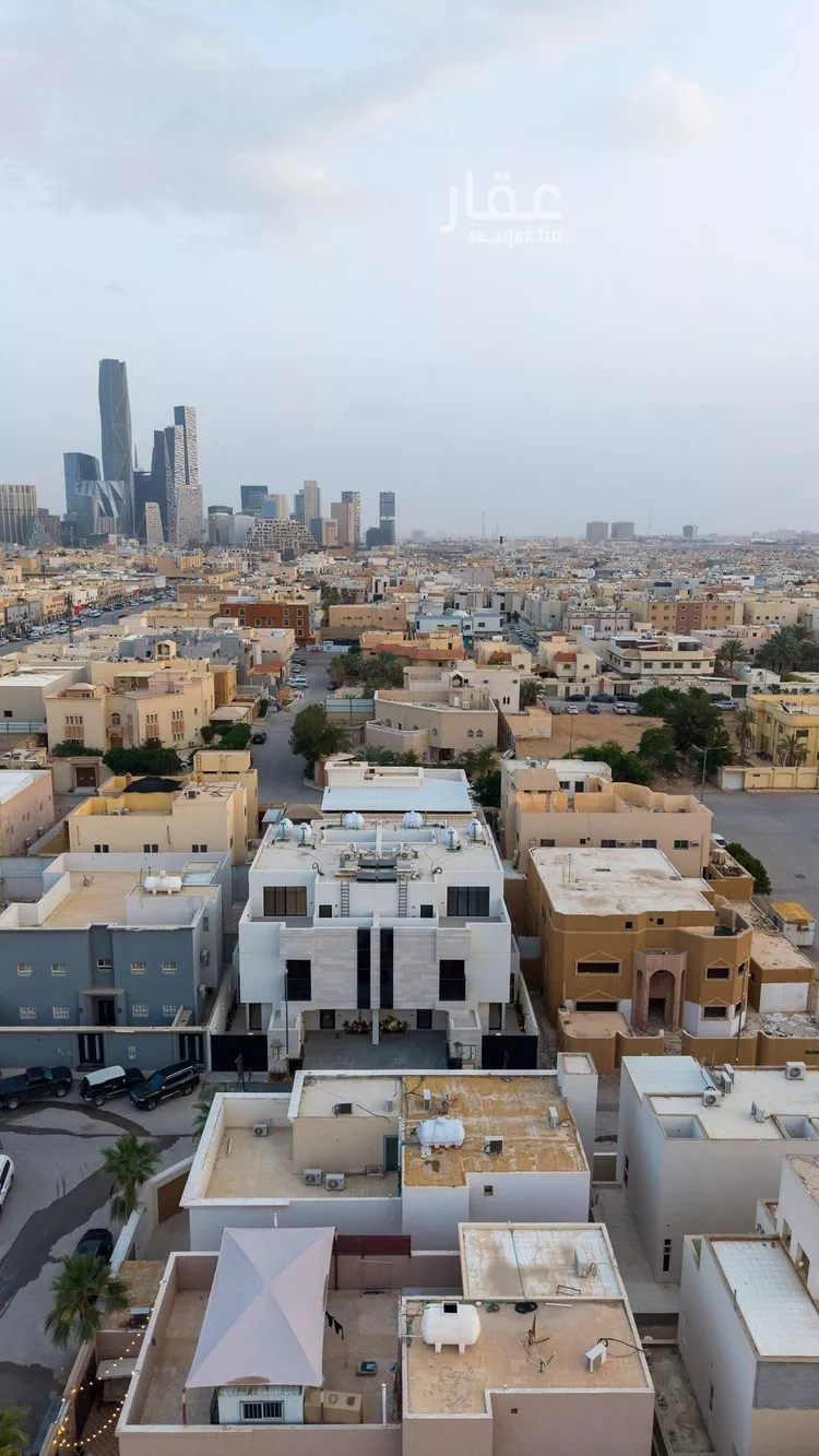 دور للبيع في شارع المطارفة, حي العقيق, مدينة الرياض, منطقة الرياض صورة 2