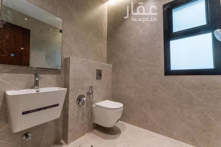 دور للبيع في شارع المطارفة, حي العقيق, مدينة الرياض, منطقة الرياض صورة 4