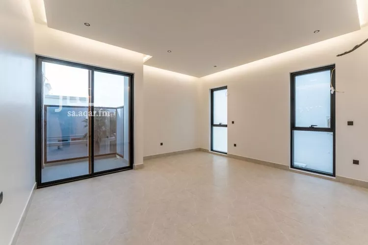 دور للبيع في شارع المطارفة, حي العقيق, مدينة الرياض, منطقة الرياض صورة 3