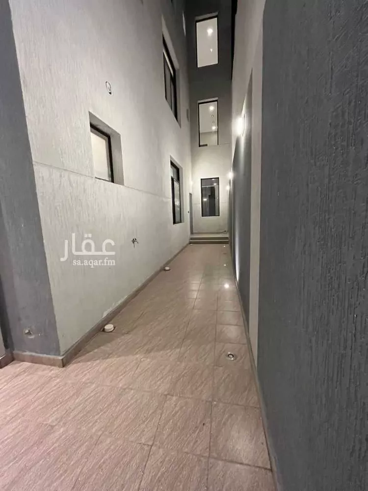 فيلا للبيع في شارع ابن فنيدة, حي طيبة, مدينة المدينة المنورة, منطقة المدينة المنورة صورة 2