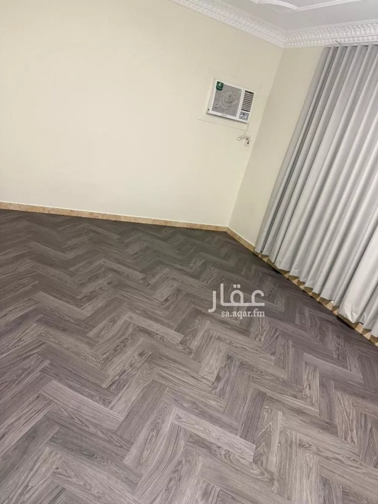 شقة للإيجار في شارع عبدالله بن قيس, حي إشبيلية, مدينة الرياض, منطقة الرياض صورة 3