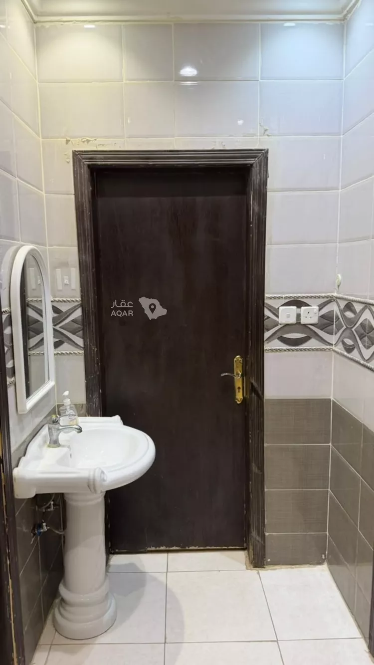 Apartment for Rent in Riyadh Al Janadriyah 8