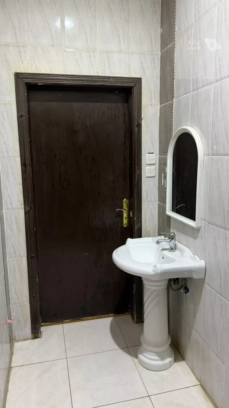Apartment for Rent in Riyadh Al Janadriyah 9