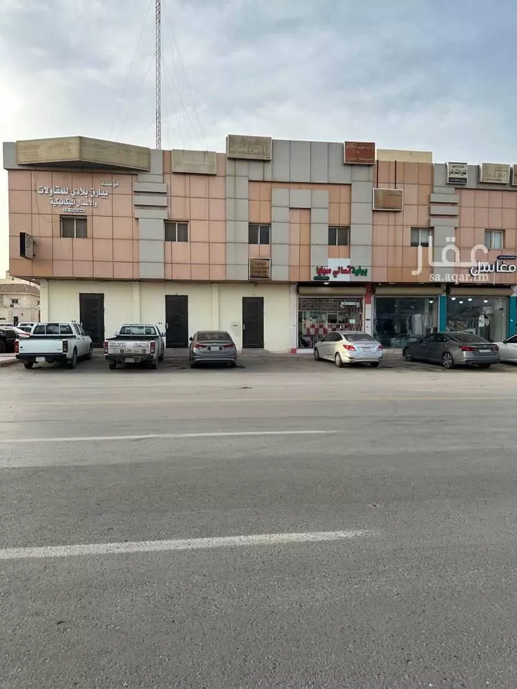 محل للإيجار في شارع المصانع, حي الحمراء, مدينة الرياض, منطقة الرياض صورة 2