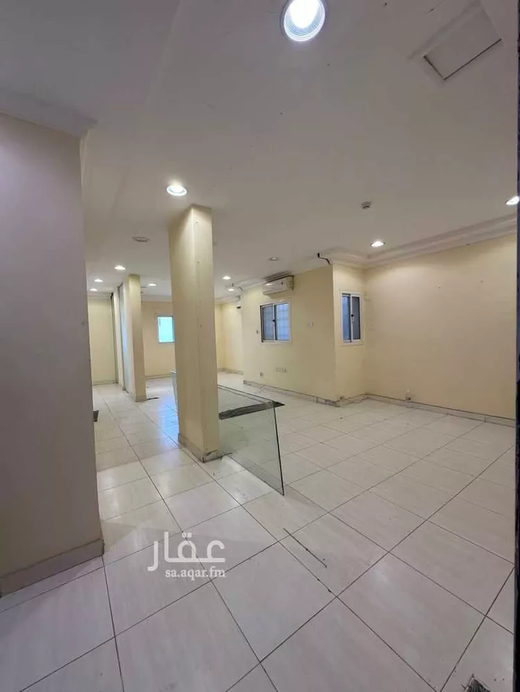 مكتب تجاري للإيجار في شارع المصانع, حي الحمراء, مدينة الرياض, منطقة الرياض صورة 5