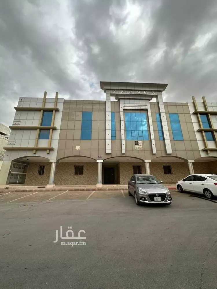 مكتب تجاري للإيجار في شارع عرفات, حي الملز, مدينة الرياض, منطقة الرياض