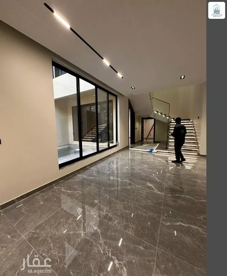 فيلا للبيع في شارع الصفرة, حي النفل, مدينة الرياض, منطقة الرياض صورة 2