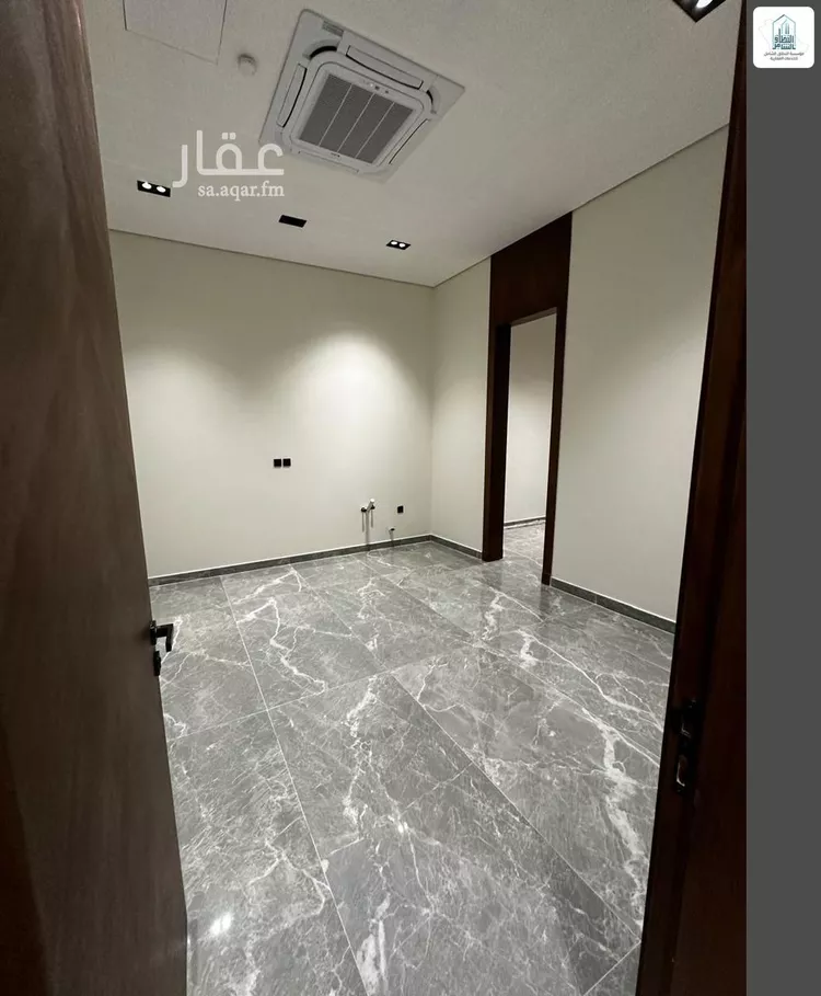 فيلا للبيع في شارع الصفرة, حي النفل, مدينة الرياض, منطقة الرياض صورة 4