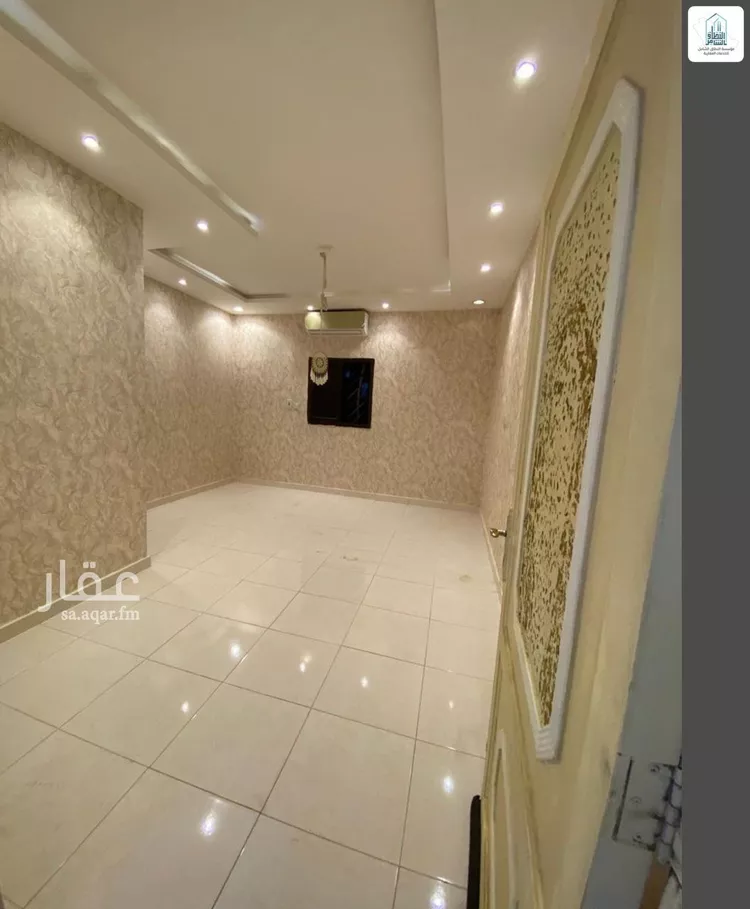 فيلا للبيع في شارع الدفاع, حي إشبيلية, مدينة الرياض, منطقة الرياض صورة 5