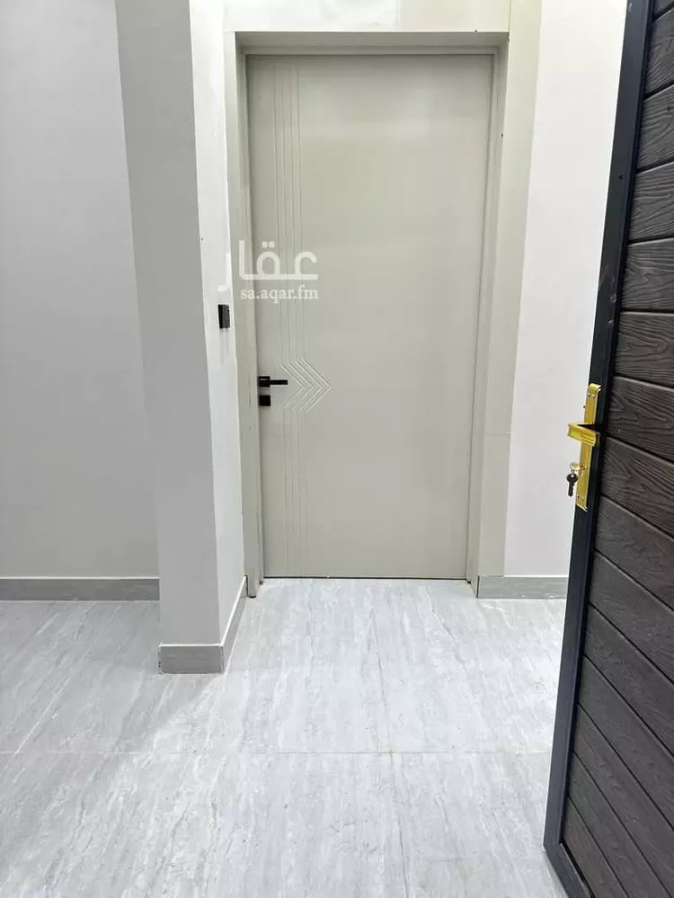 دور للبيع في شارع المحيط , حي الندوة, مدينة الرياض, منطقة الرياض صورة 4
