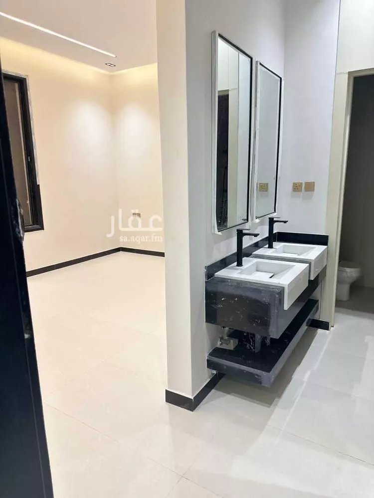 دور للبيع في شارع العباس بن جرير, حي السعادة, مدينة الرياض, منطقة الرياض صورة 2
