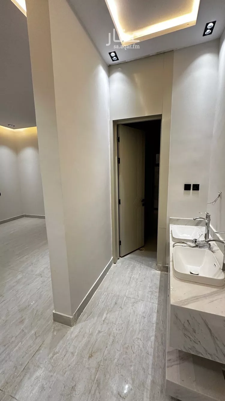 دور للبيع في شارع شارع الراية, حي الندوة, مدينة الرياض, منطقة الرياض صورة 4